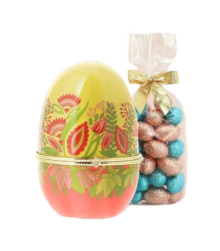 Big Comtesse du Barry porcelain Easter eggs Comtesse du Barry