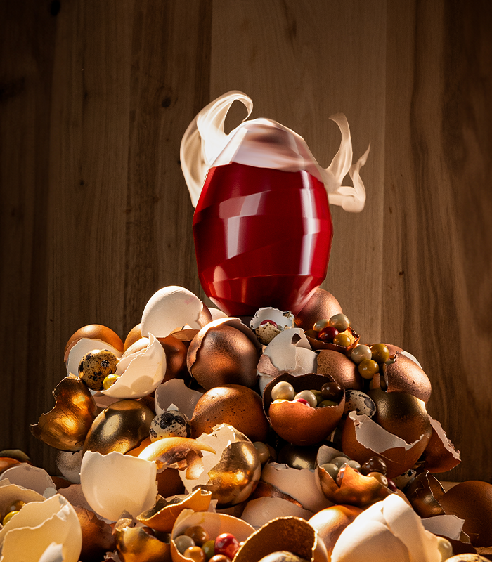 La Feve Red Fabergé with dragees