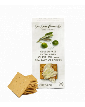 English crackers with extra virgin olive oil and sea salt