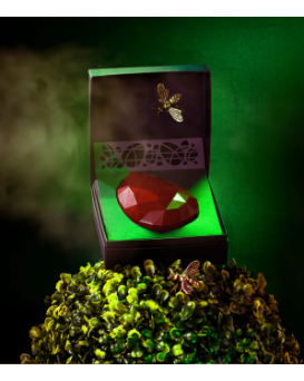 La Feve Red Fabergé with dragees