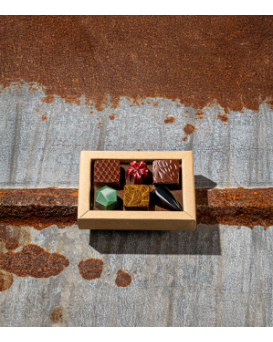 LA Feve Fist Date - 6 pcs