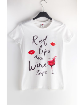 T-shirt  Red Lips & Wine Sips
